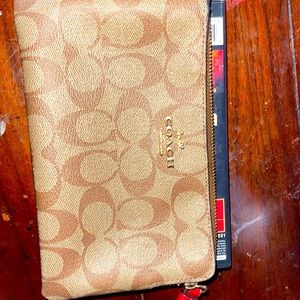 Beautiful coach wallet very spacious